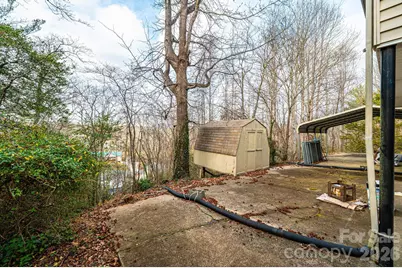 802 Woodbine Place NE, Lenoir, NC 28645 - Photo 9