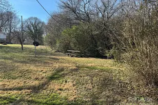 715 Grover St, Gastonia, NC 28054 - Photo 11