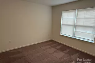 2525 Oakdale Rd, Charlotte, NC 28216 - Photo 5