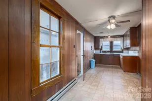 606 Frank St, Cherryville, NC 28021 - Photo 9