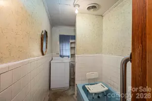 606 Frank St, Cherryville, NC 28021 - Photo 11