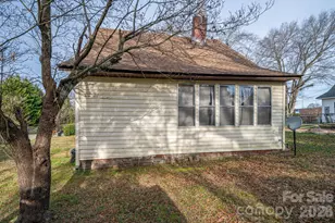 606 Frank St, Cherryville, NC 28021 - Photo 17