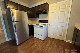 2009 Grandhaven Dr, Mount Holly, NC 28120 - Photo 5