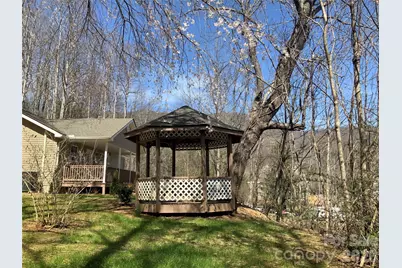 841 B Charlotte Highway, Fairview, NC 28730 - Photo 23