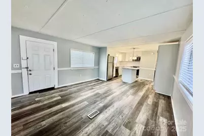 350 39th Street Place SW, Hickory, NC 28602 - Photo 9