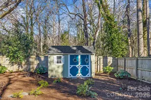 1728 Burgin St, Charlotte, NC 28205 - Photo 41