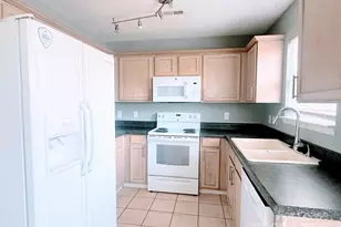 8415 Alicia Brittany Ln, Charlotte, NC 28212 - Photo 7