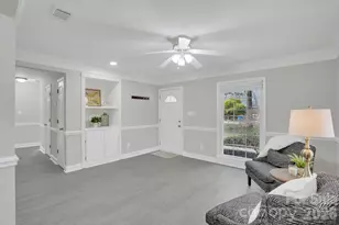 9715 Starwood Dr, Charlotte, NC 28215 - Photo 3