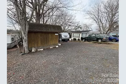 110 Sycamore Street, New London, NC 28127 - Photo 19