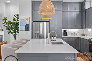 824 Madison Gln Ln, Charlotte, NC 28209 - Photo 13