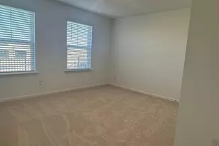 9458 Senator Royall Dr, Charlotte, NC 28262 - Photo 7