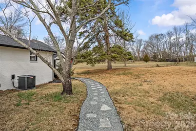 820 Dale Avenue, Charlotte, NC 28216 - Photo 35