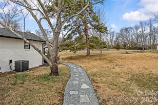 820 Dale Ave, Charlotte, NC 28216 - Photo 35