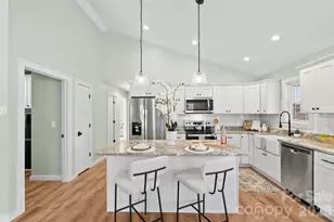 56 White Oak Pl, Mars Hill, NC 28754 - Photo 11