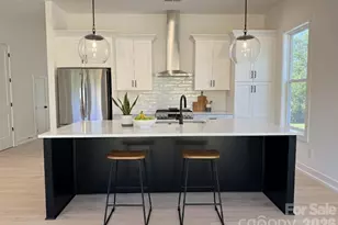 3926 Sarah Dr, Charlotte, NC 28217 - Photo 5