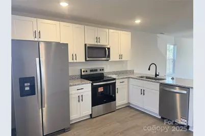 119 3rd Avenue SE, Hickory, NC 28602 - Photo 7