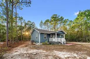 371 Walnut Rd, Southport, NC 28461 - Photo 3