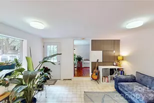 1136 E Woodlawn Rd, Charlotte, NC 28209 - Photo 9