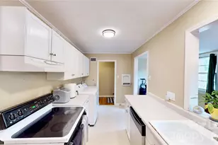 1136 E Woodlawn Rd, Charlotte, NC 28209 - Photo 11