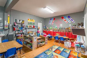 547 N Oakland Ave, Statesville, NC 28677 - Photo 5