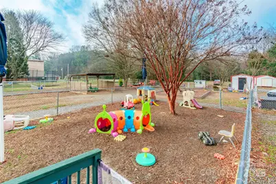 547 N Oakland Avenue, Statesville, NC 28677 - Photo 43