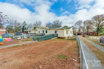 547 N Oakland Avenue, Statesville, NC 28677 - Photo 39