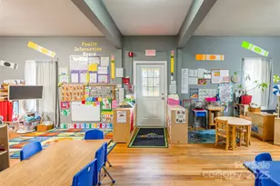 547 N Oakland Ave, Statesville, NC 28677 - Photo 3