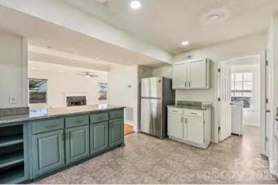 7106 Spring Creek Lane, Charlotte, NC 28273 - Photo 9