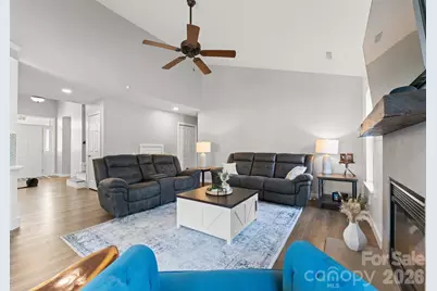 10227 Ingleton Court, Charlotte, NC 28269 - Photo 11