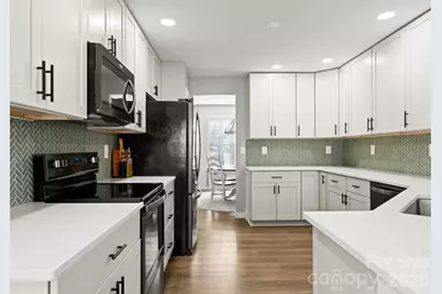 10227 Ingleton Court, Charlotte, NC 28269 - Photo 5