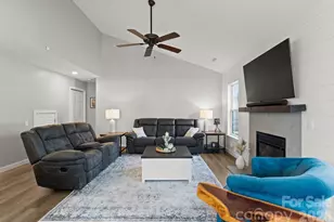 10227 Ingleton Ct, Charlotte, NC 28269 - Photo 13