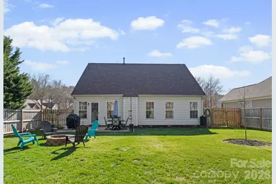 10227 Ingleton Court, Charlotte, NC 28269 - Photo 33