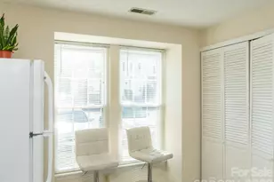 9718 Old Gate Dr, Matthews, NC 28105 - Photo 5