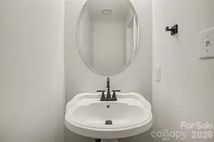 8106 Castlemaine Dr, Matthews, NC 28104 - Photo 11