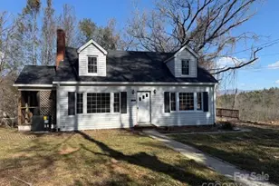 171 Oakdale Dr, Spruce Pine, NC 28777 - Photo 1