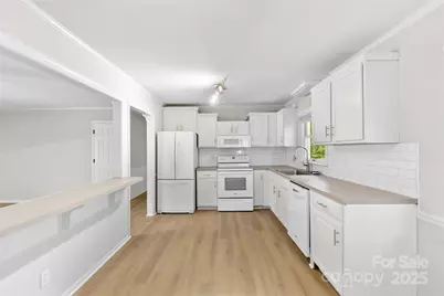 240 Vermont Drive, Stanley, NC 28164 - Photo 9