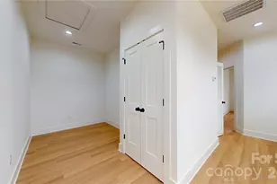 2520 Elmin St, Charlotte, NC 28208 - Photo 15