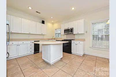 9177 Bonnie Briar Circle, Charlotte, NC 28277 - Photo 7