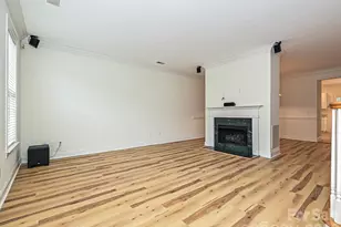 9177 Bonnie Briar Cir, Charlotte, NC 28277 - Photo 3