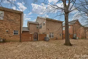 9177 Bonnie Briar Cir, Charlotte, NC 28277 - Photo 35