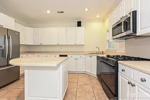 9177 Bonnie Briar Cir, Charlotte, NC 28277 - Photo 9