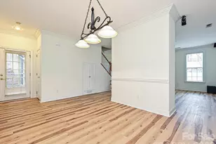 9177 Bonnie Briar Cir, Charlotte, NC 28277 - Photo 15