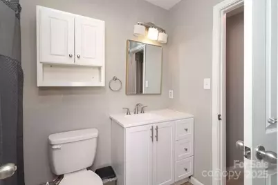 1109 Triece Lane, Charlotte, NC 28215 - Photo 13