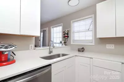 1109 Triece Lane, Charlotte, NC 28215 - Photo 21