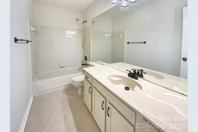 3906 Melshire Lane, Charlotte, NC 28269 - Photo 15