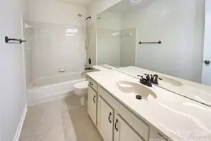 3906 Melshire Ln, Charlotte, NC 28269 - Photo 15