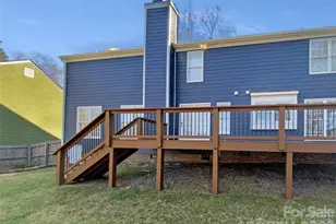 3906 Melshire Ln, Charlotte, NC 28269 - Photo 5