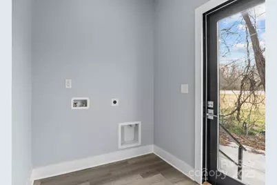 913 Wilson W Lee Boulevard, Statesville, NC 28677 - Photo 17