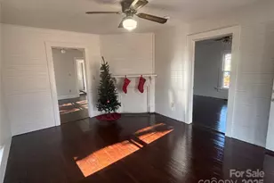 142 26th St SW, Hickory, NC 28602 - Photo 3