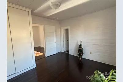 142 26th Street SW, Hickory, NC 28602 - Photo 5